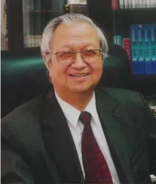长春人民药业集团向长春中医药大学捐赠国医大师刘柏龄教授雕像