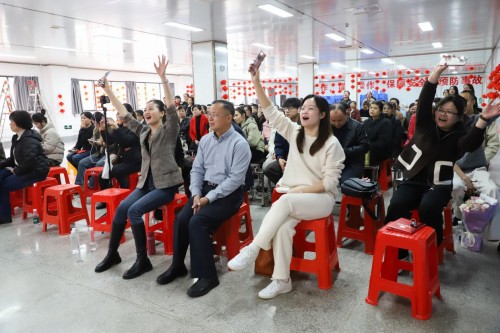 双蚁药业2025年度工作总结暨2026年新春团拜会圆满落幕！