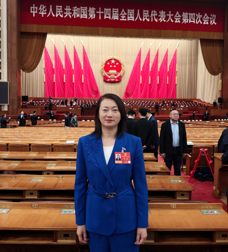 履职担当 | 赵菁代表携“健康三保”实践，为女性生育健康与人口生育率提升献良策