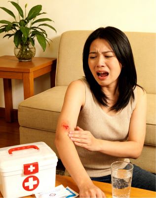 烫伤可以喷伤科灵喷雾剂吗？